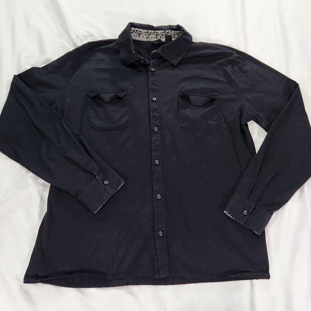 Hugo Boss Men's Black Button Down XXL
Lot N